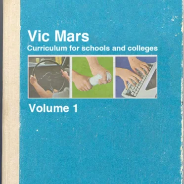 Curriculum for Schools and Colleges: Volume 1