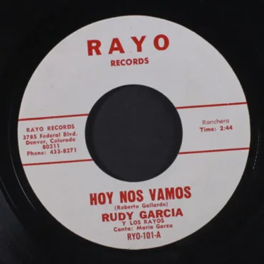 Hoy nos vamos / Besos de amor
