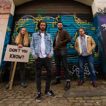 Don't You Know? by Giant and the Georges - album cover