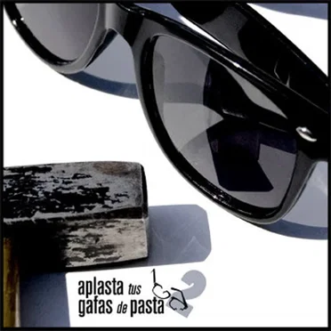 Aplasta tus gafas de pasta 2 by Various Artists - album cover