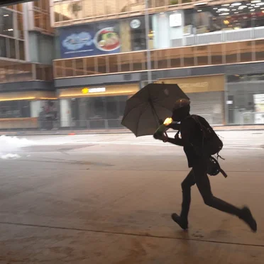 De Bretagne à Hong Kong : Mort au Colonialisme