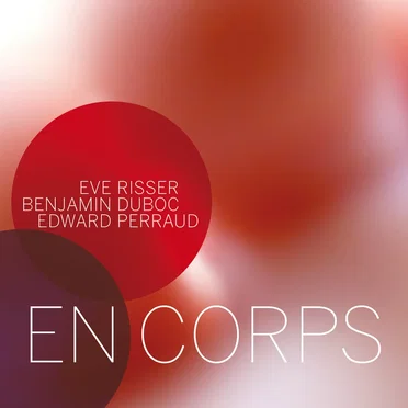 En corps