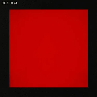 (red)