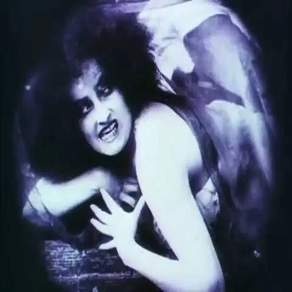 Genuine The Tragedy of a Vampire