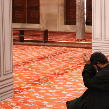 Self Contemplating Self, All Breathing in All Mind
