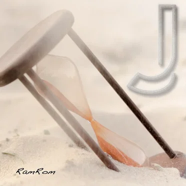 Tiempo J