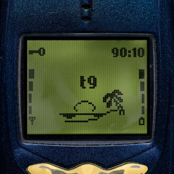 90/10