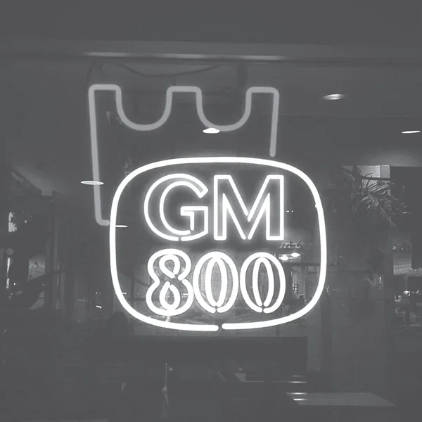 800
