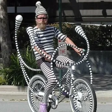 Here I Comez (2019 rework)