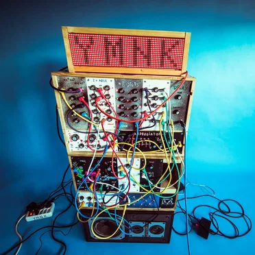 YMNK