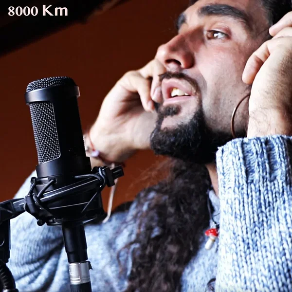 8000 km