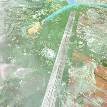 Freeroam 142 :: Real-Light Relations From the Second Meeting Which Now Achieved Near Doubleweek Transcendence X -- "Poolbook"