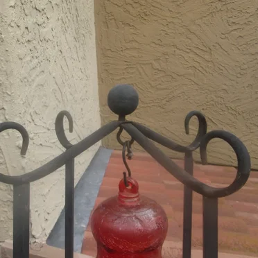 Using a Birdfeeder Holder as a Radio Antenna