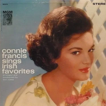 Sings Irish Favorites