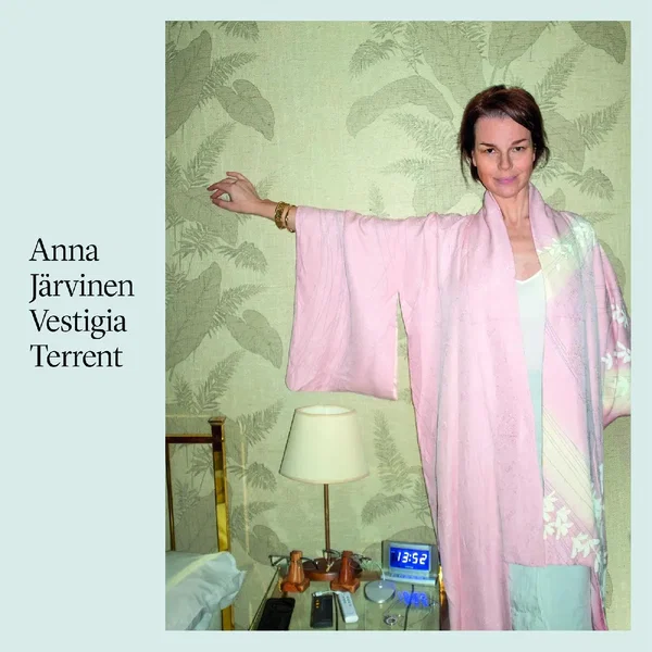 Vestigia Terrent