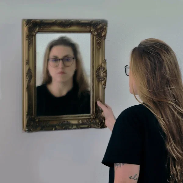 Minha Cabeça É Meu Pior Inimigo