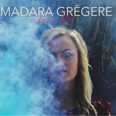 Tuvu klāt by Madara Grēgere - album cover