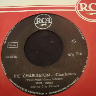 The Charleston / Doin' the New Raccoon