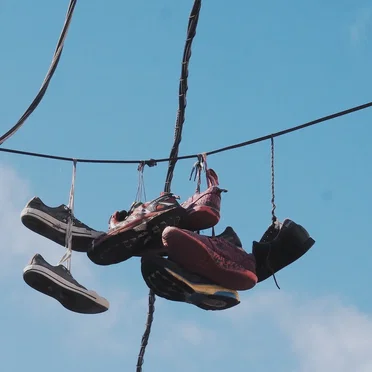 trois, la tête qui bouge