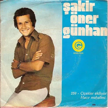 Çiçekler Ekiliyor / Macır Mahallesi