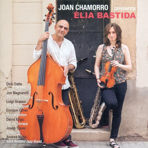 Joan Chamorro presenta Èlia Bastida