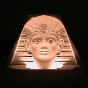 Tutankhamun by Plattenbau - album cover