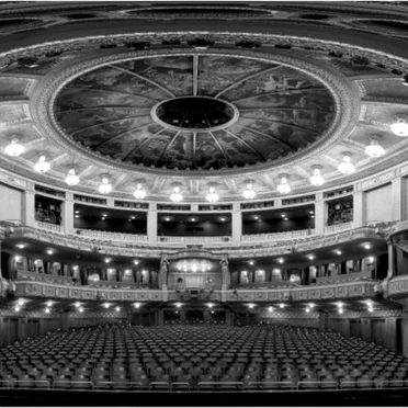 The Empty Opera House – The Magic of 3k21