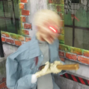 Spirit Halloween (2021)