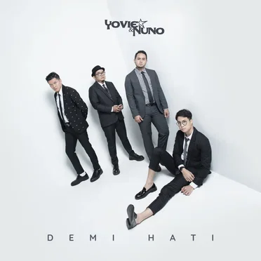 Demi Hati by Yovie & Nuno - album cover