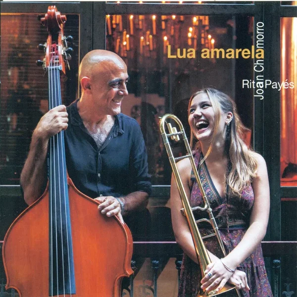 Lua amarela