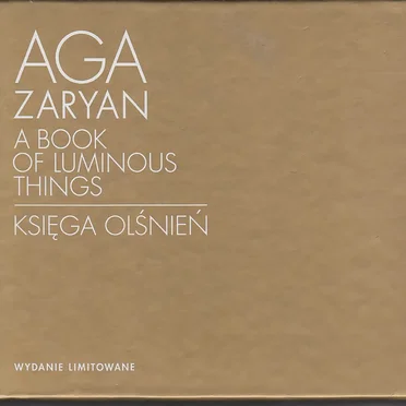 A Book of Luminous Things - Księga Olśnień