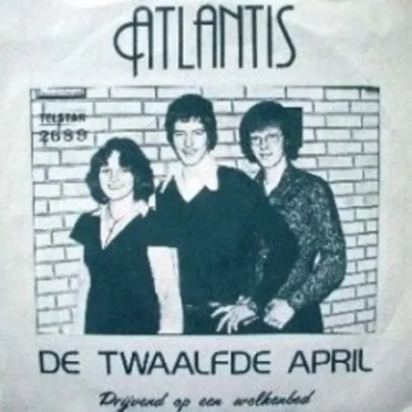 De twaalfde april / Drijvend op een wolkenbed