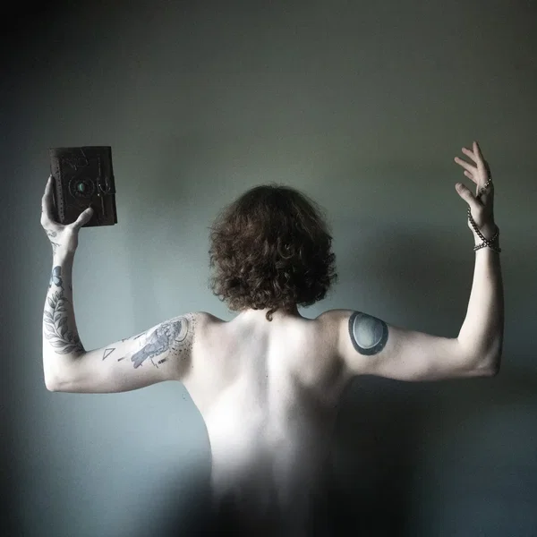 Magician (Deluxe Edition)