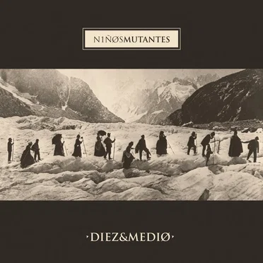 Diez&Medio by Niños Mutantes - album cover