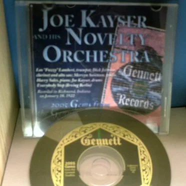 Everybody Step by Joe Kayser and His Novelty Orchestra - album cover