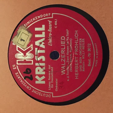 Walzerlied / Auch du wirst mich einmal betrügen by Herbert Fröhlich und sein Orchester - album cover