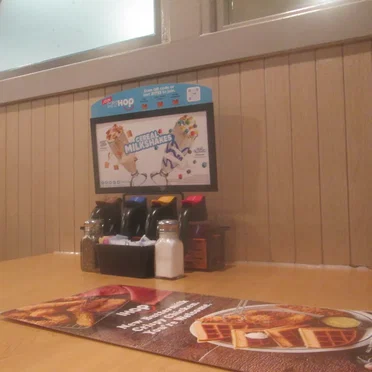 Going to IHOP Late at Night Then Leaving After a Few Minutes Because a Roach Was on the Table