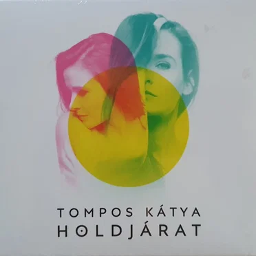 Holdjárat by Tompos Kátya - album cover