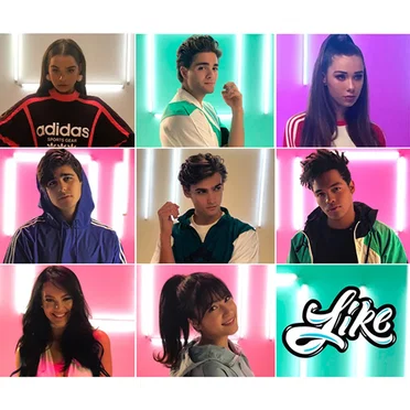 Este movimiento by Like - album cover
