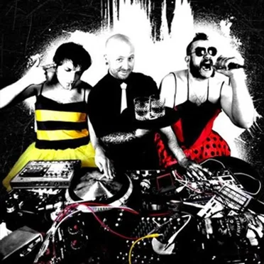 Maxi by Hopital & Charité - album cover