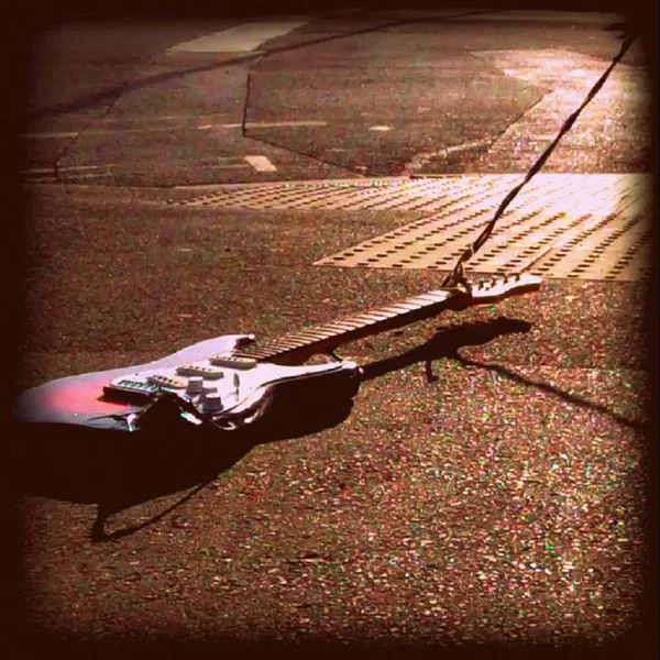 guitar (drag)