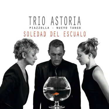 Soledad del escualo by Trio Astoria - album cover