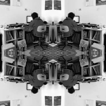 D I S P L a C E M E N T