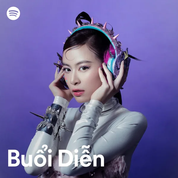 Hoàng Thùy Linh - Vietnamese concert liners