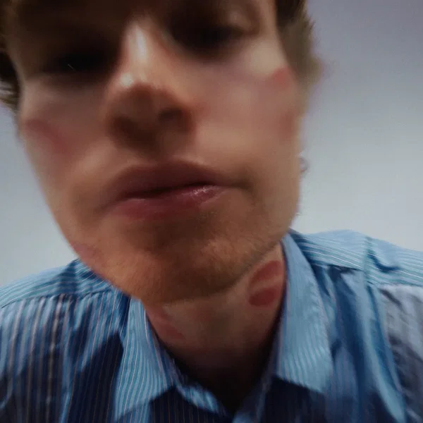 Kiss