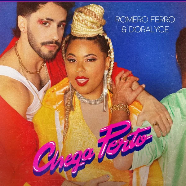 Chega perto