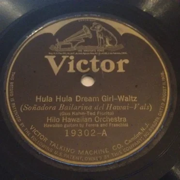 Hula Hula Dream Girl / Sad Hawaiian Sea