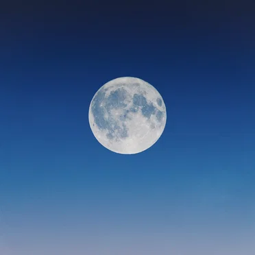 M O O N