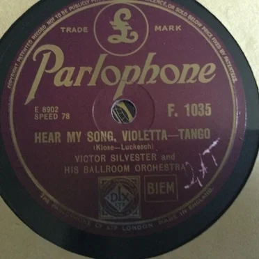 Hear My Song, Violetta / Corrida Real