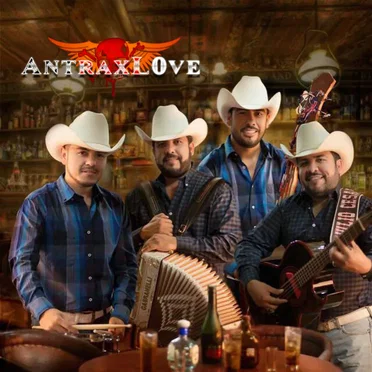 Con tololoche by Grupo La Clave - album cover